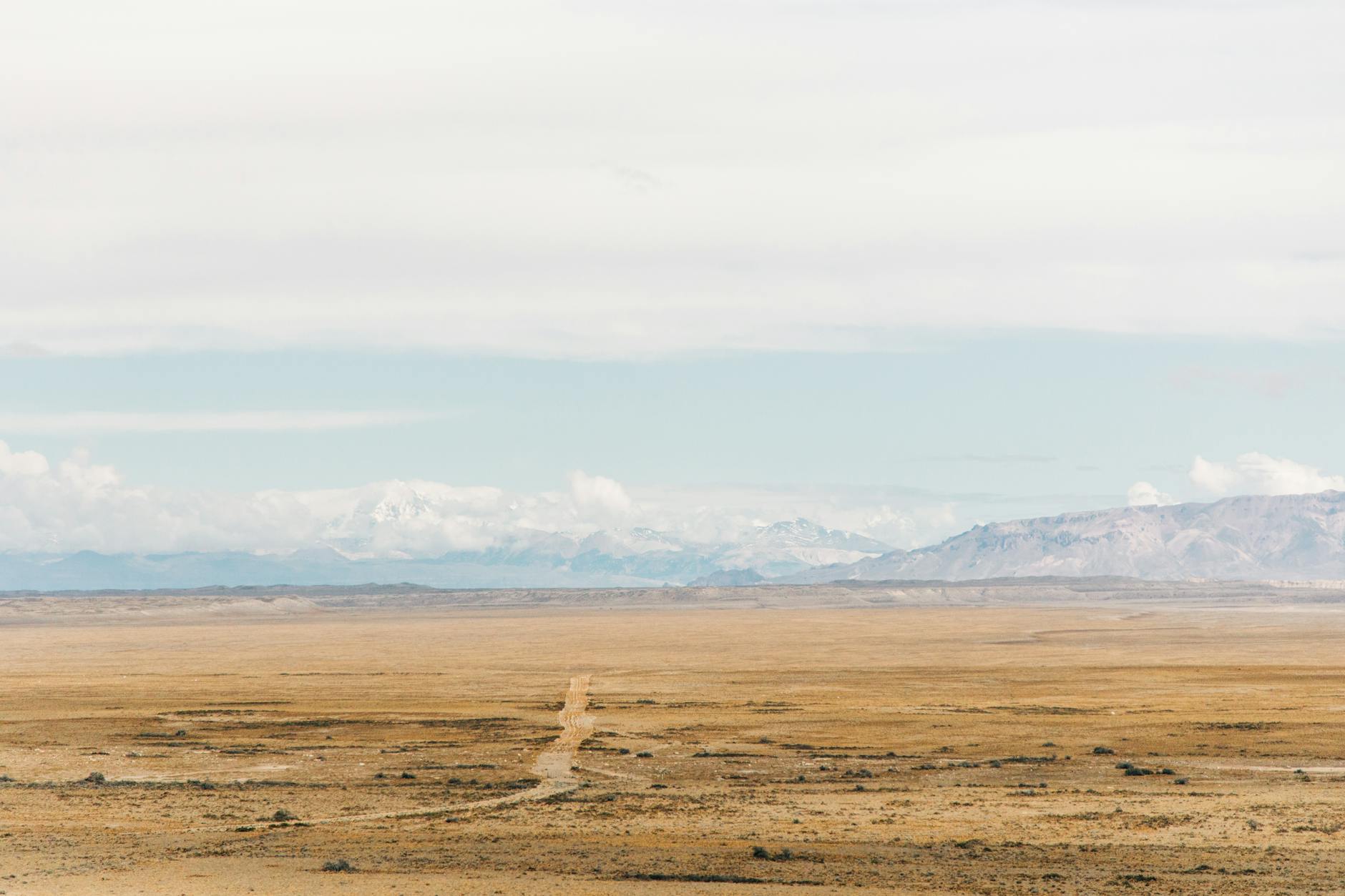 desert meet mountains